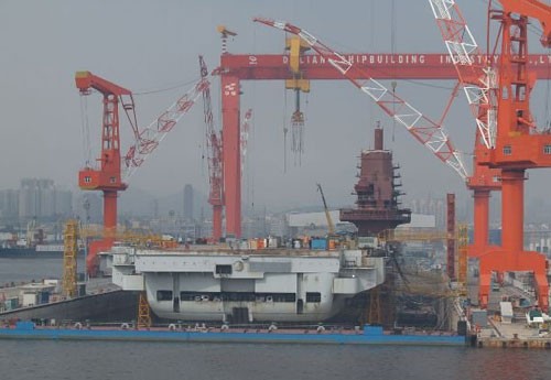 Trung Quốc đang cải tạo tàu sân bay Thi Lang để tăng cường khả năng tác chiến tầm xa